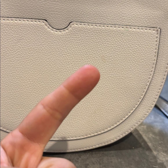 NWOT Express White Hand/ Cross Body Bag - Picture 2 of 5